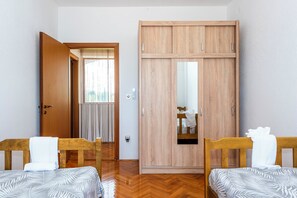 Villa | In-room safe, iron/ironing board, free WiFi - Villa Kamenia (Drnis)