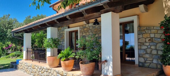 Building design - Villa Rapkinja (Rab)