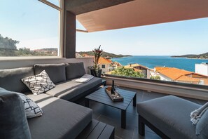 Water view - Villa Miracle (Rogoznica)