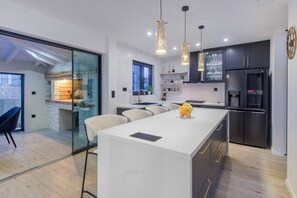 تفاصيل الفندق من الداخل