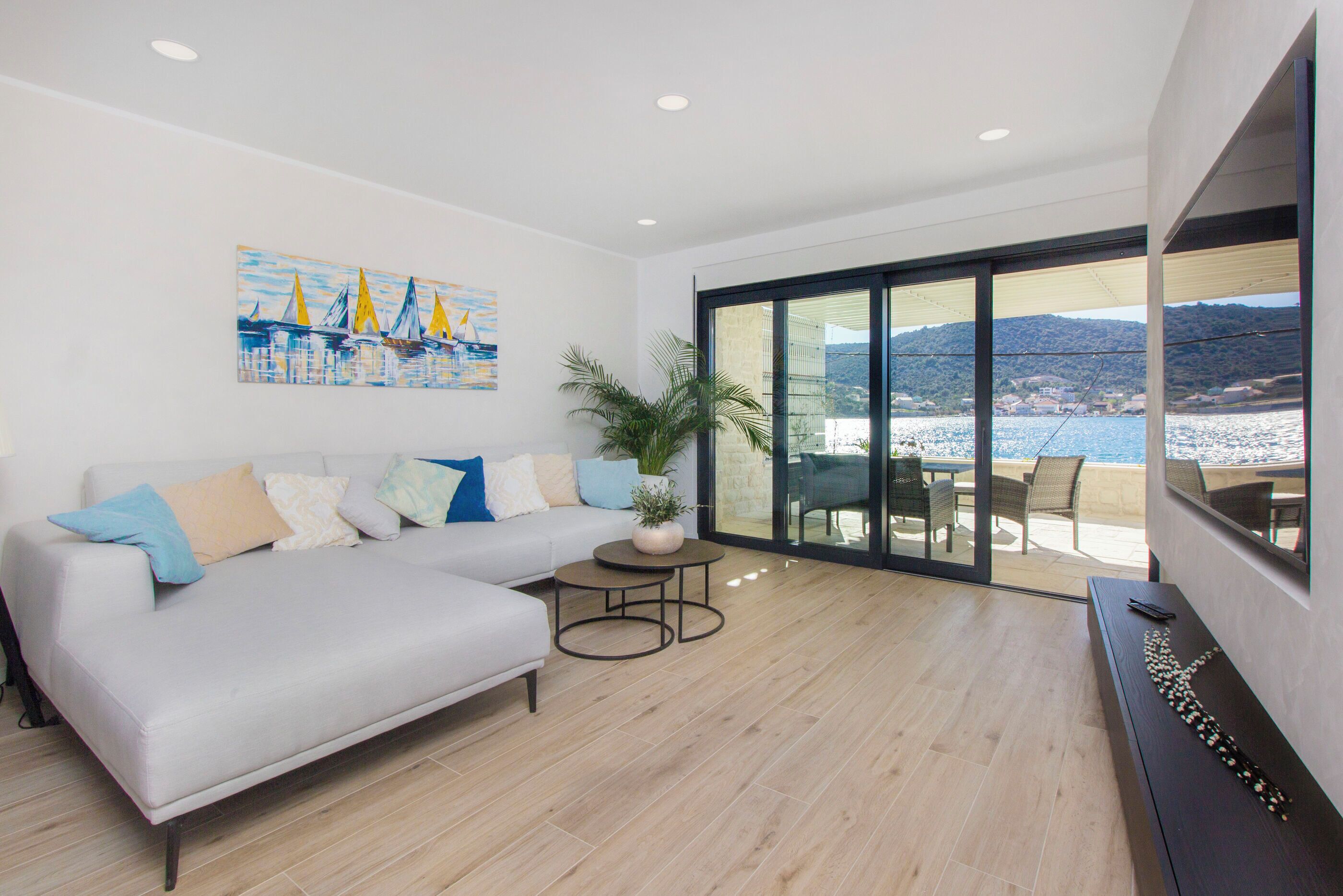 别墅 | 客厅 | 智能电视