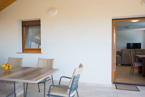 Villa | Terrace/patio - Villa Nola (Viskovo)