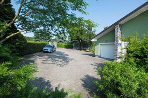 Khuôn viên nơi lưu trú