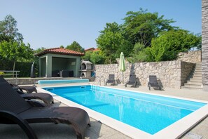 Outdoor pool, a heated pool - Villa Dante (Viskovo)