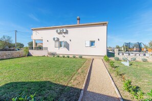 Kiến trúc tòa nhà