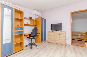 Tabla de planchar con plancha y wifi gratis 