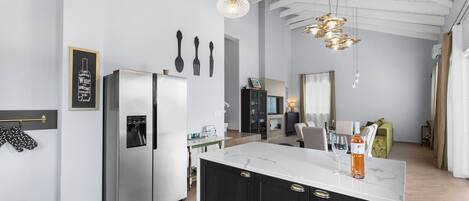 ヴィラ | 専用キッチン | 冷蔵庫、電子レンジ、オーブン、コンロ