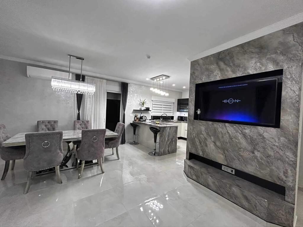 Villa | Dining