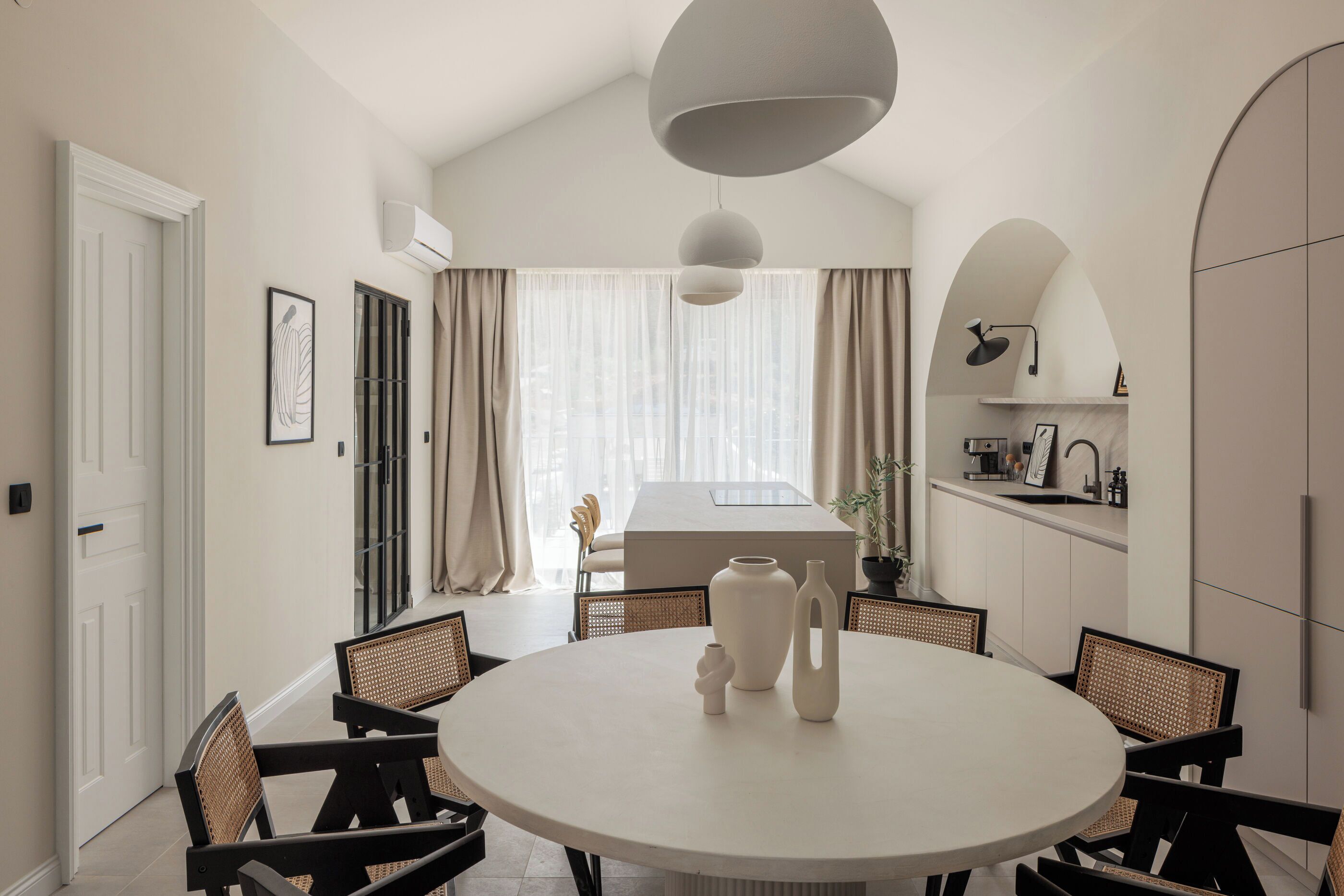 Villa | Eget kjøkken | Kjøleskap, mikrobølgeovn, ovn og kokeplater