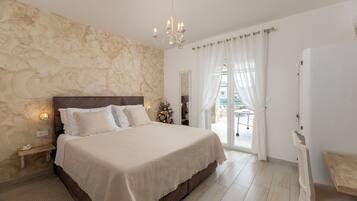 Villa | In-room safe, iron/ironing board, free WiFi