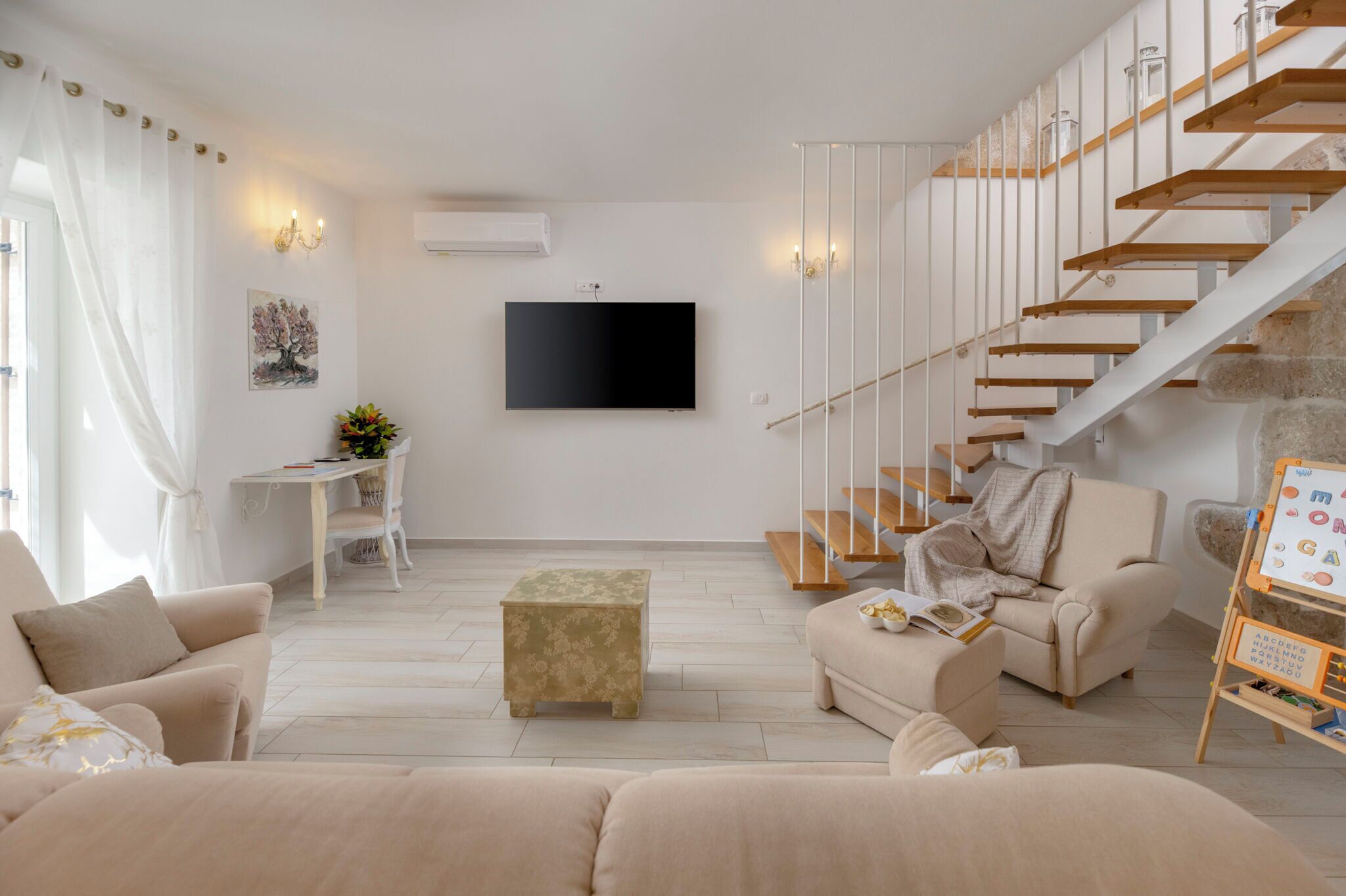 別墅 | 客廳 | 智慧型電視、Netflix