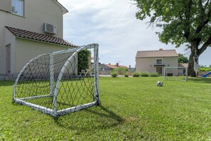 Courtyard - Villa Batelica (Rasa)