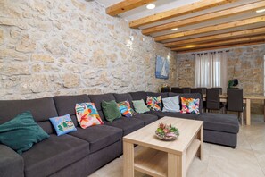 Villa | Living room | Smart TV, streaming services - Villa Stone Castle (Vinodol)