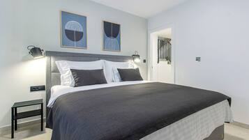 Villa | In-room safe, iron/ironing board, free WiFi