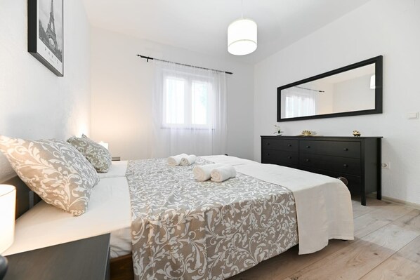 Villa | Free WiFi - Villa Benedicta (Pakostane)