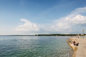ชายหาด