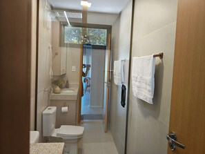 Basic Apartment | Bathroom - House in Condo w/ Pool 850m From the Beach Cte0007 (Mata de São João)