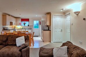 TV - 2 Chy Lowen (Newquay)