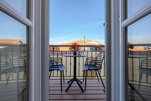 Junior Suite, Non Smoking, Courtyard View | Balcony - Onora Suites Nafplio (Nafplio)