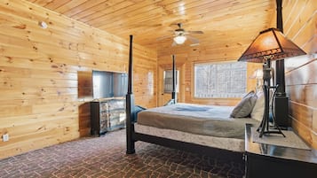 Signature huisje, 4 slaapkamers, bubbelbad, uitzicht op gebergte | Individueel gedecoreerd, individueel gemeubileerd