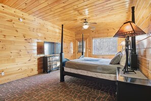 Signature Cabin, 4 Bedrooms, Hot Tub, Mountainside | Individually decorated, individually furnished, iron/ironing board - Just For Fun (Sevierville)