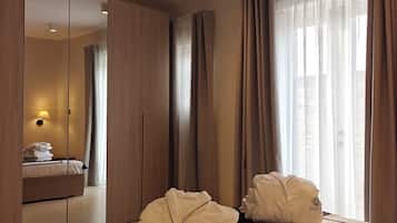 Familie appartement, uitzicht op heuvels | Een strijkplank/strijkijzer, gratis wifi