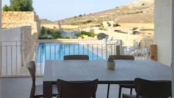 Căn hộ tiện nghi đơn giản, quang cảnh vườn | Hiên