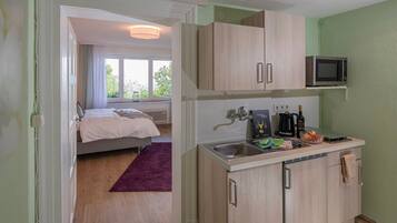 Kühlschrank, Ofen, Herdplatte, Geschirrspüler