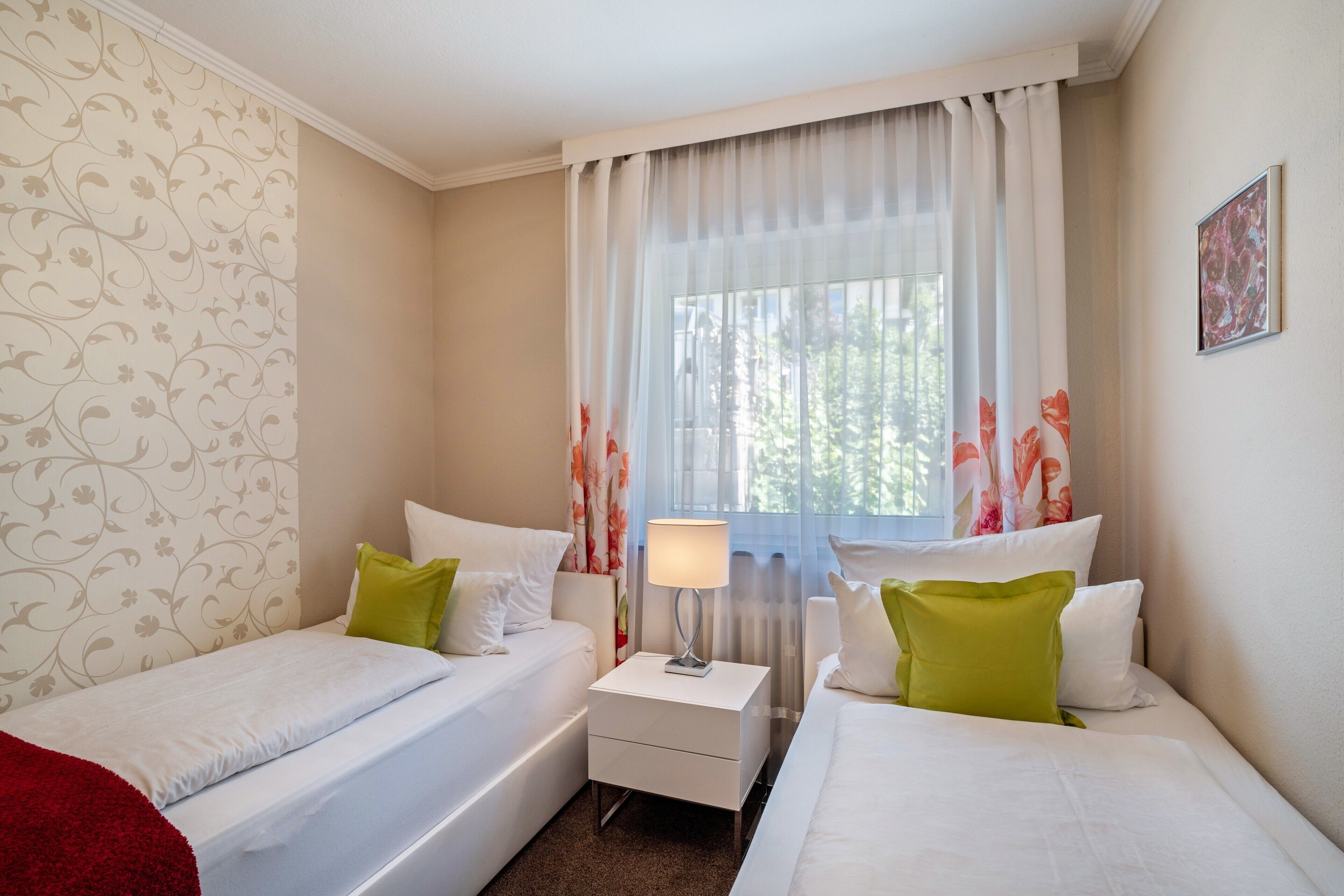 4 Schlafzimmer, Bügeleisen/Bügelbrett, WLAN, Bettwäsche
