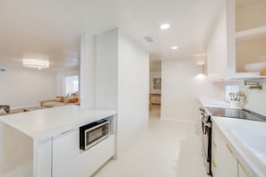 House (3 Bedrooms) | Interior - 6 Mi to Northpark Center: Quiet Dallas Getaway! (Dallas)