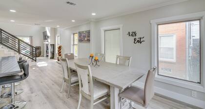 Home 2 Mi to Hermann Park, Zoo & Museum District!