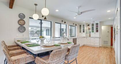 Luxurious Outdoor Oasis! Spacious Mesa Retreat