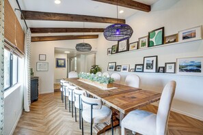 House (4 Bedrooms) | Interior - Luxurious Outdoor Oasis! Spacious Mesa Retreat (Mesa)