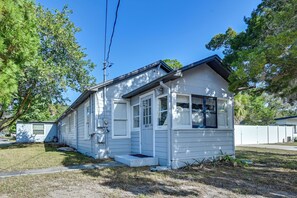 Apartment (0 Bedroom) | Interior - Updated Studio 1 Mi to Dtwn NPR & Cotee River! (New Port Richey)