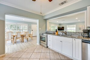 House (2 Bedrooms) | Interior - Relax on the Grand River! Bright Waterfront Home (New Port Richey)