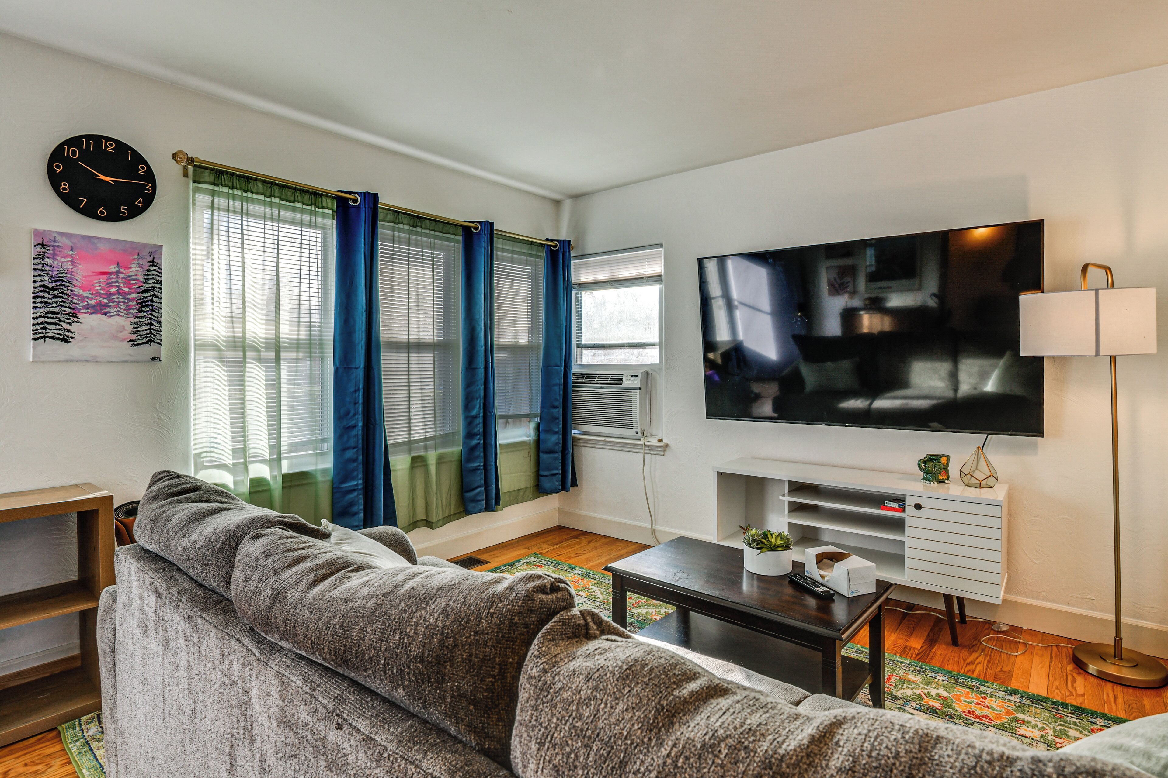 House (2 Bedrooms) | Front of property