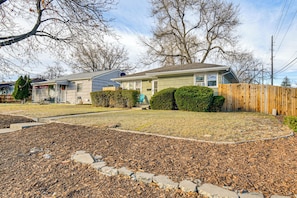 House (2 Bedrooms) | Interior - 7 Mi to Dtwn Denver: Pet-friendly Home w/ Yard (Aurora)
