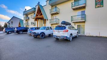 Apartment (0 Bedroom) | Interior