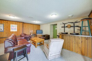 Apartment (0 Bedroom) | Interior - Walk to Chair Lift: Mtn-view Schweitzer Studio! (Sandpoint)