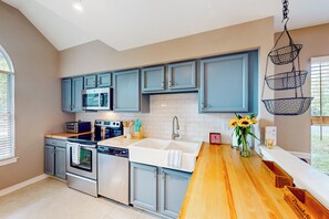 Nhà (3 Bedrooms) | Nội thất