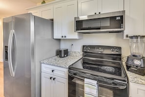 House (3 Bedrooms) | Interior - Quiet & Modern Family Home in Spring Lake (Spring Lake)