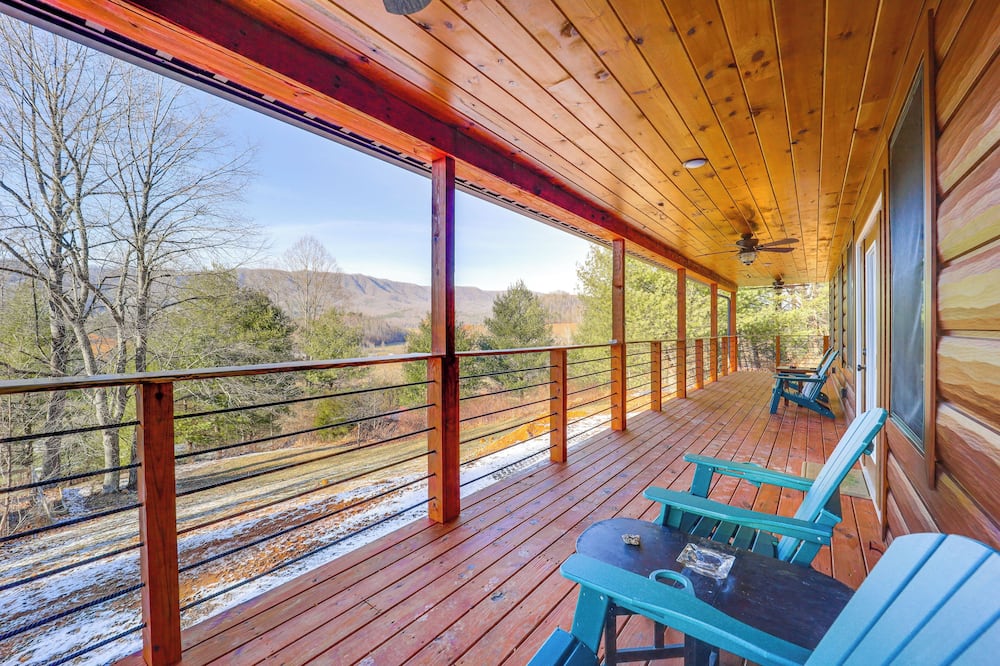 1 Mi to Watauga Lake! Modern & Rustic Mtn Hideaway - Peoria, NC