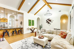 Casa (3 Bedrooms) | Interior