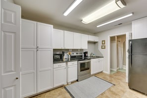 Apartment (0 Bedroom) | Interior - Wfh-friendly! Efficiency Studio in Lindale (Lindale)