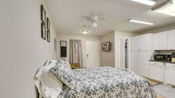 Apartment (0 Bedroom) | Bahagian dalam