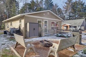 House (3 Bedrooms) | Interior - Quiet Lake Nokomis Cabin, 8 Mi to Dtwn Tomahawk! (Tomahawk)