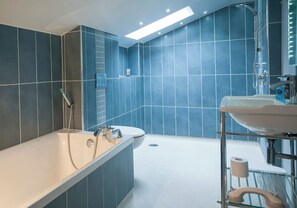 Shower - Millers Cottage (Newcastle Emlyn)