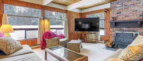 House (4 Bedrooms) | Front of property