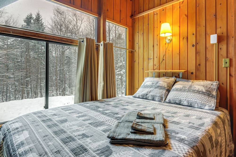 Outdoor Adventure Hub! Family Home in West Dover - Jacksonville Pond, VT