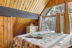 House (4 Bedrooms) | Interior - Outdoor Adventure Hub! Family Home in West Dover (West Dover)